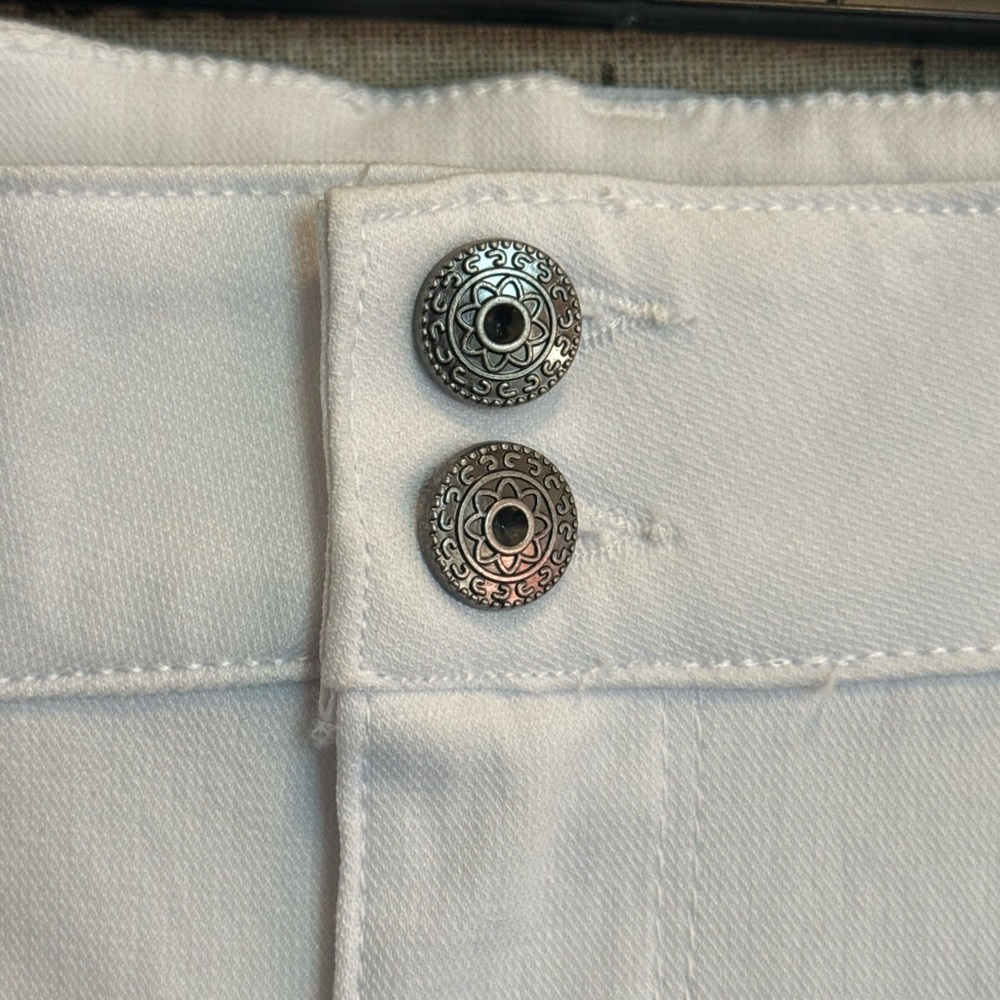 Ladies White Sabrina Lauren Shorts, NWT, 22W - Picture 8 of 11